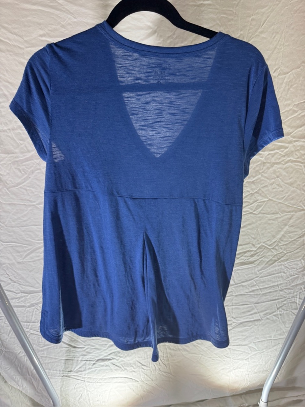 Lilly Pulitzer Deep Blue V‑Neck Short Sleeve Tee